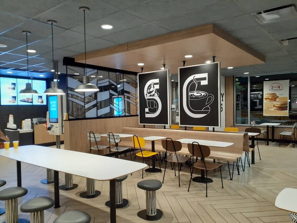 McDonalds | 4445 Cane Run Rd, Louisville, KY 40216, USA | Phone: (502) 909-0513