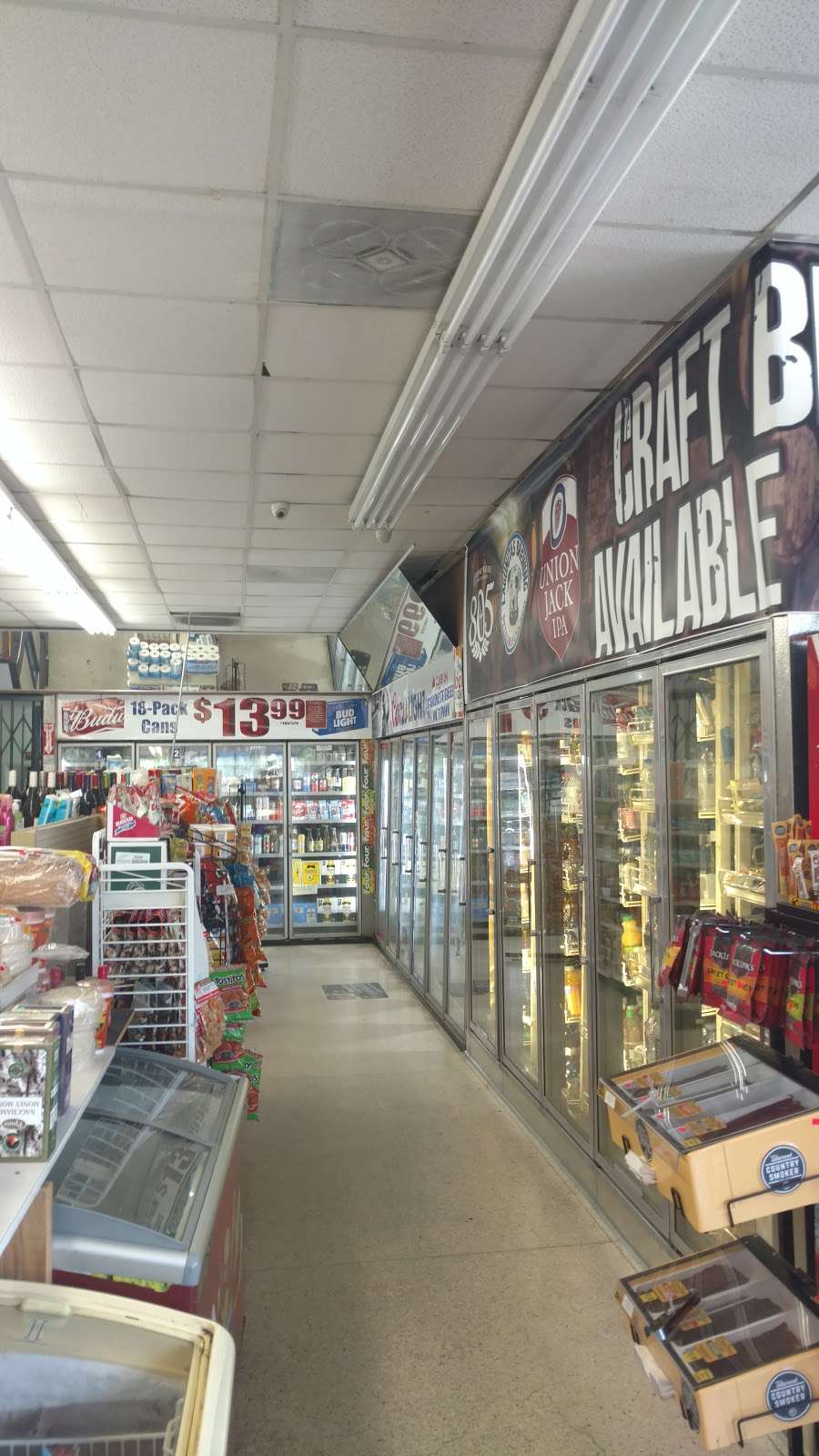 Georges Liquor Store | 3061 Lincoln Ave, Altadena, CA 91001, USA | Phone: (626) 794-5776