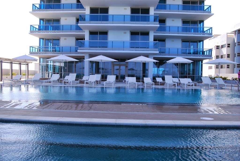 Miami Vacations Corporate Rentals | 6551 Collins Ave #1009, Miami Beach, FL 33140, USA | Phone: (305) 661-3775