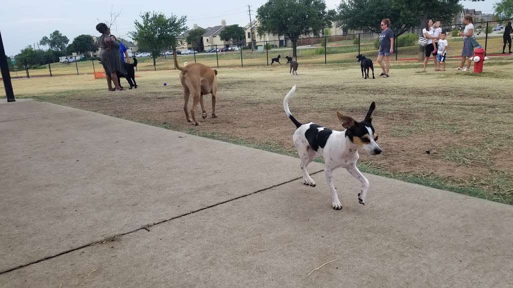 Rosemeade Dog Park | 1330 E Rosemeade Pkwy, Carrollton, TX 75007, USA | Phone: (972) 466-3080