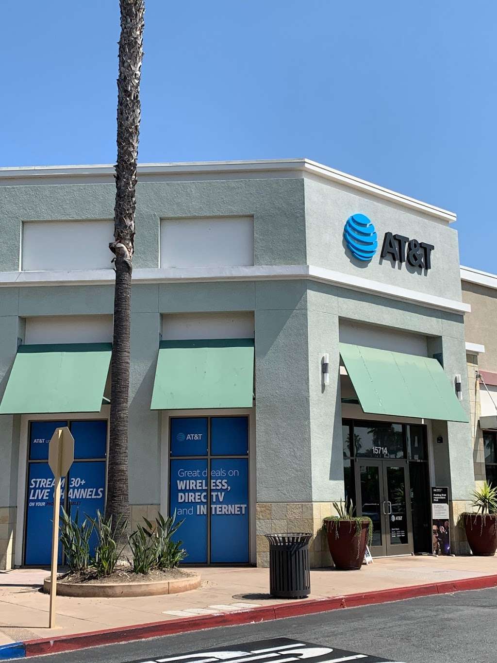 AT&T Store | 15714 Whittwood Ln, Whittier, CA 90603 | Phone: (562) 943-0257