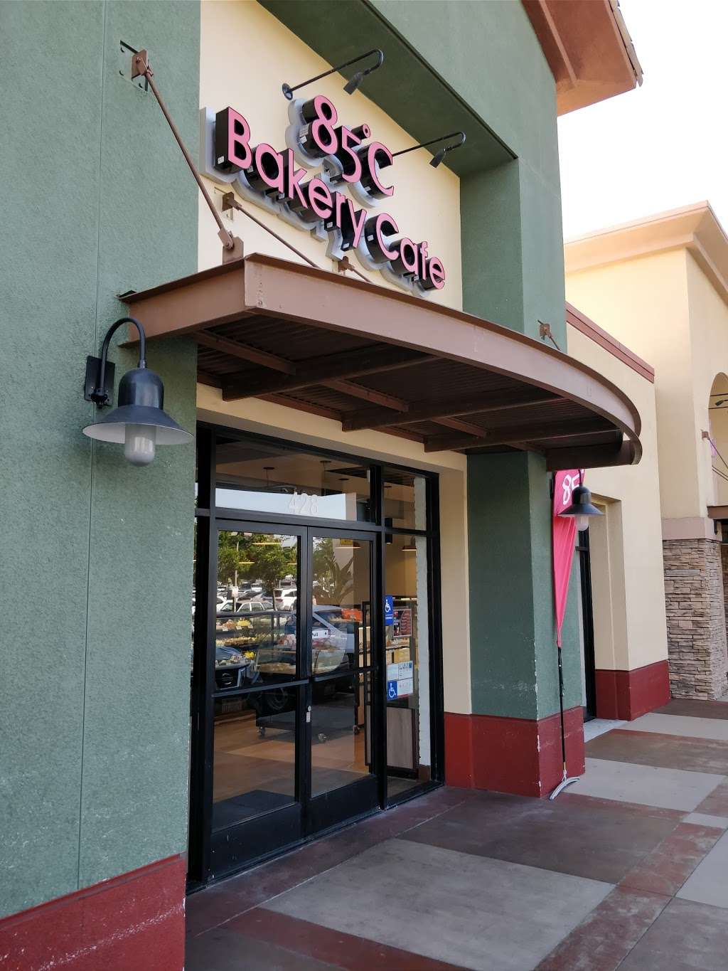 85C Bakery Cafe-Claremont | 428 Auto Center Dr, Claremont, CA 91711, USA | Phone: (909) 399-0085