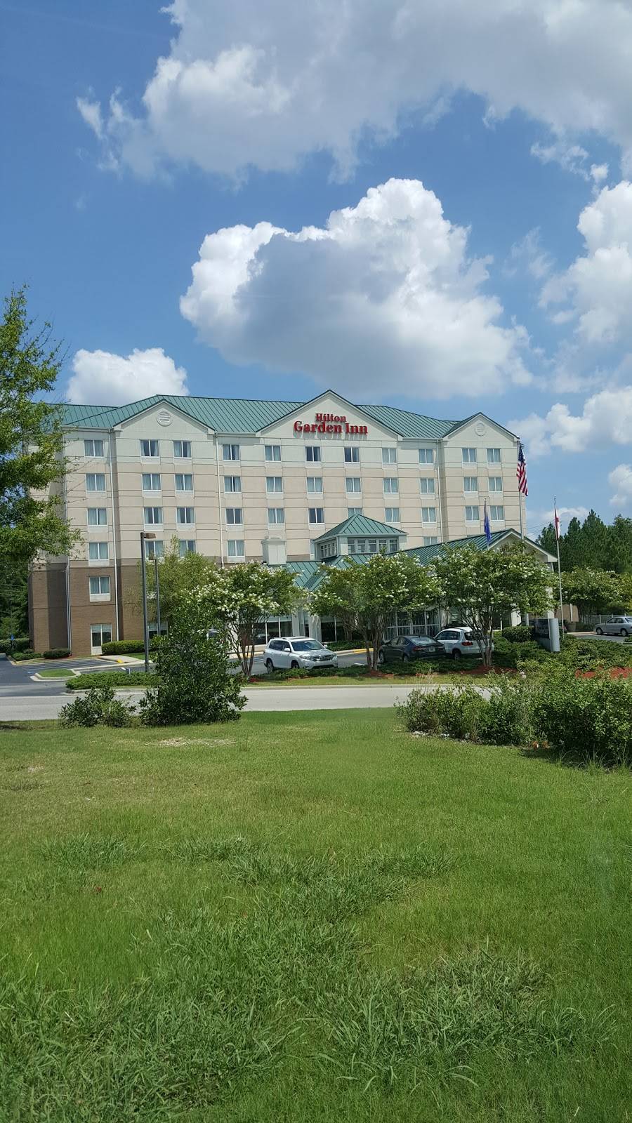 Hilton Garden Inn Birmingham/Lakeshore Drive | 520 Wildwood Cir N Drive, Birmingham, AL 35209, USA | Phone: (205) 314-0274