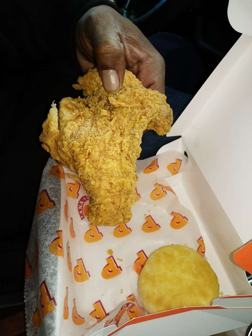 Popeyes Louisiana Kitchen | 39462 Trade Center Dr, Palmdale, CA 93551 | Phone: (661) 274-2575