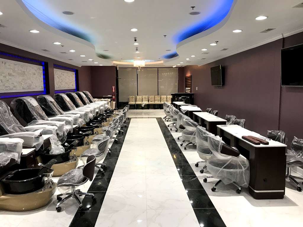 Lux Nail | 5129 S Pulaski Rd, Chicago, IL 60632, USA | Phone: (312) 684-6666