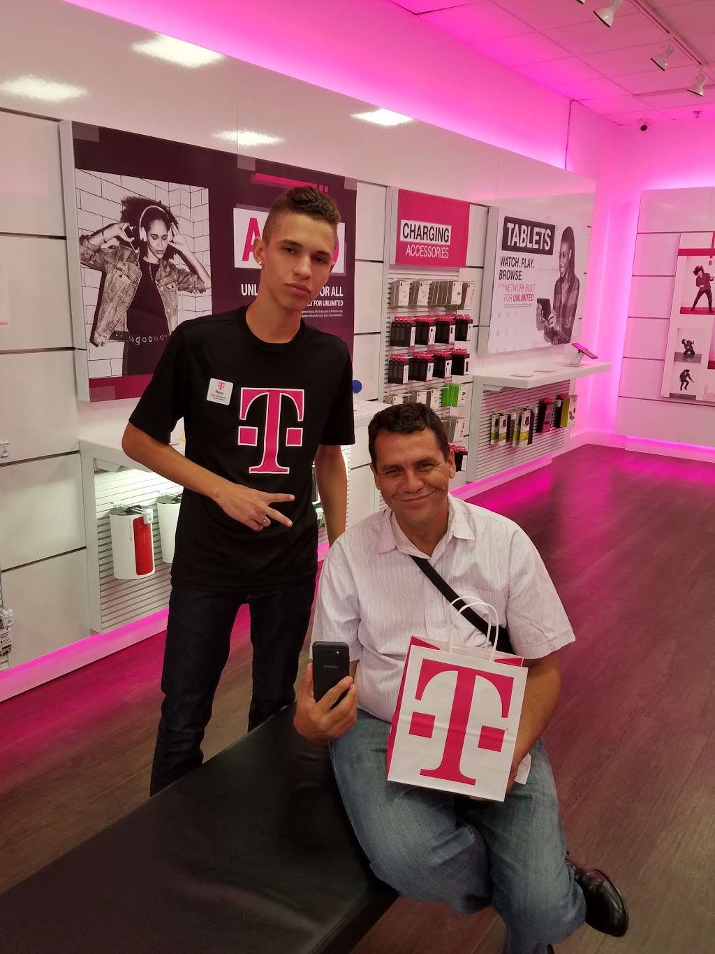 T-Mobile | 10132 W Indiantown Rd Ste C-3, Jupiter, FL 33478, USA | Phone: (561) 250-6609