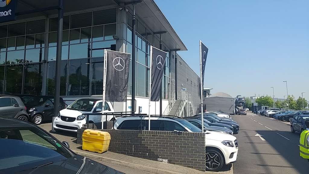 Mercedes-Benz & smart Loughton | 3 Langston Rd, Loughton IG10 3SD, UK | Phone: 020 8418 7700