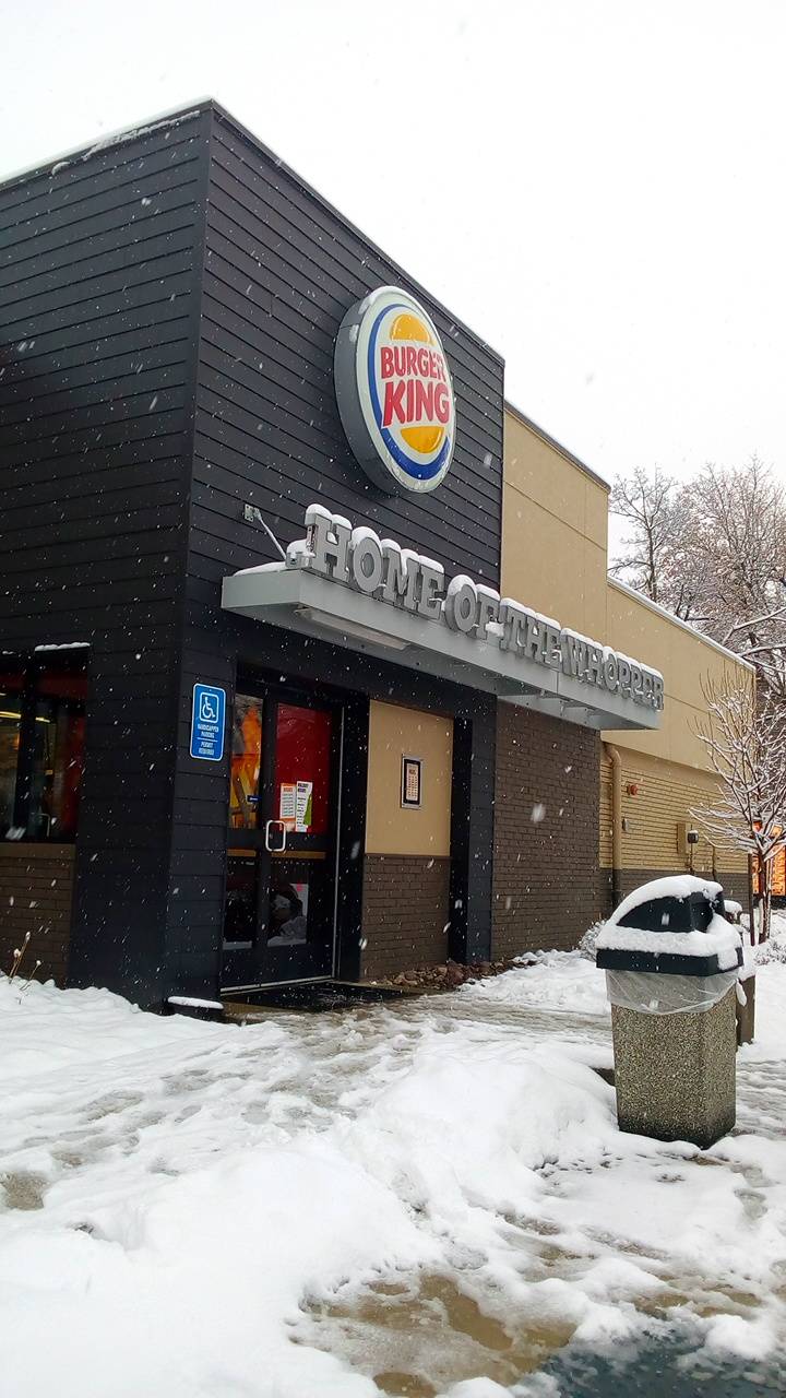 Burger King | 2416 Seneca St, Buffalo, NY 14210, USA | Phone: (716) 824-0087