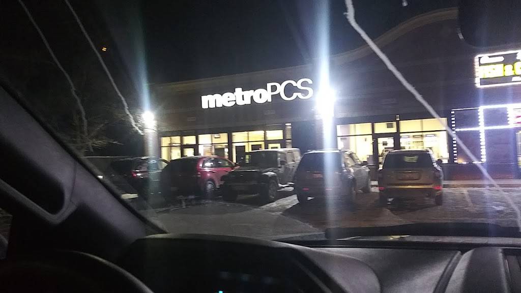 Metro by T-Mobile | 8532-40 Woodward Ave # 40, Detroit, MI 48202, USA | Phone: (734) 444-0804