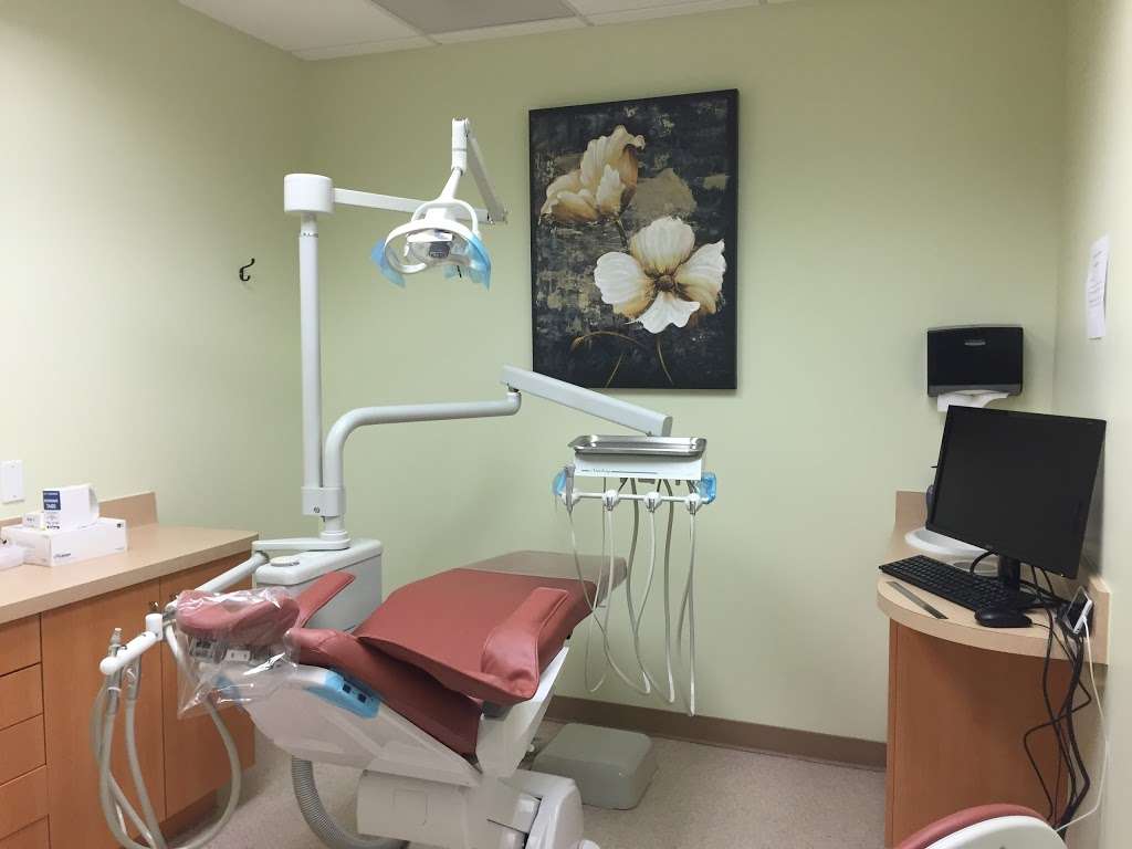 Smiles Forever Dental | 27947 Sloan Canyon Rd, Castaic, CA 91384 | Phone: (661) 666-4433