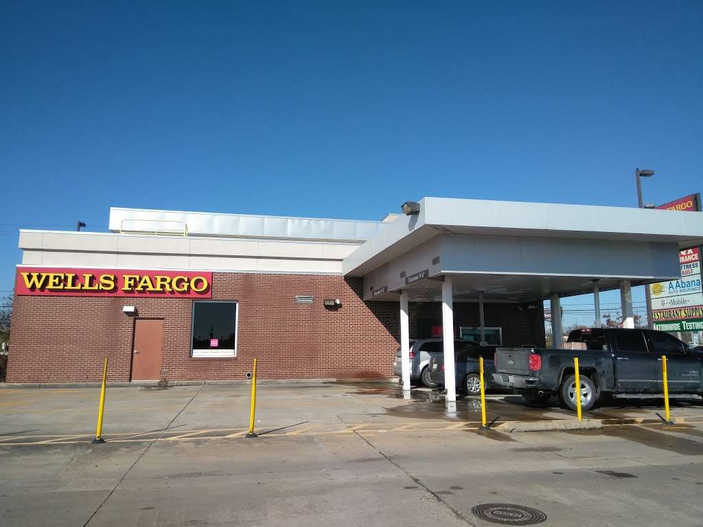Wells Fargo Bank | 13560 I-10, Houston, TX 77015, USA | Phone: (713) 637-6672