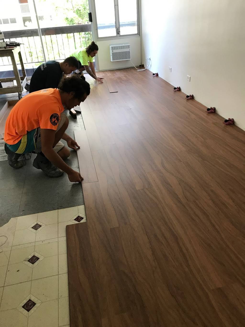 Hawaii Luxury Vinyl Floor Installers | 45-545 Koolau View Dr, Kaneohe, HI 96744 | Phone: (808) 227-2125