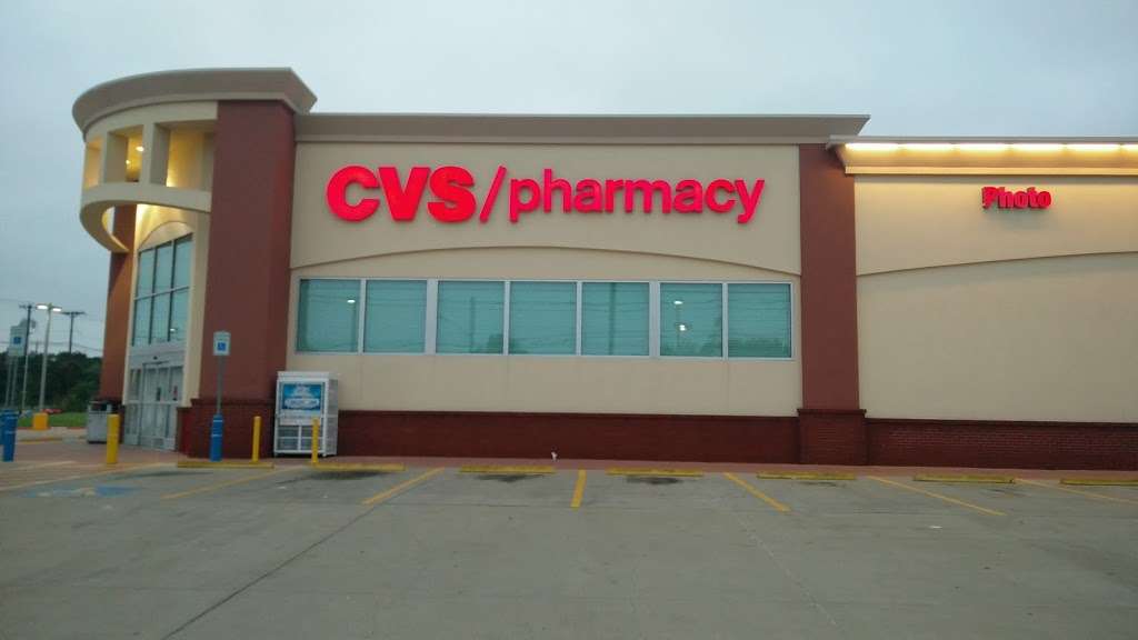 CVS | 5050 S Lancaster Rd, Dallas, TX 75216, USA | Phone: (214) 375-8924