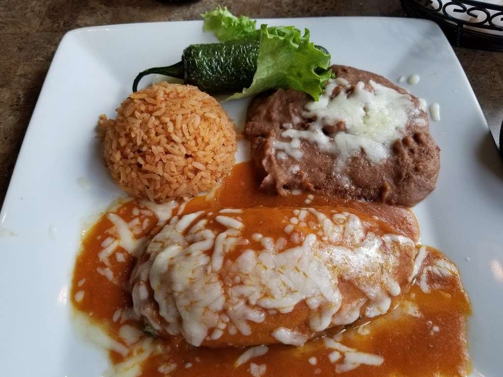 Chapala Mexican Restaurant | 245 S 10th St, Santa Paula, CA 93060, USA | Phone: (805) 525-2813