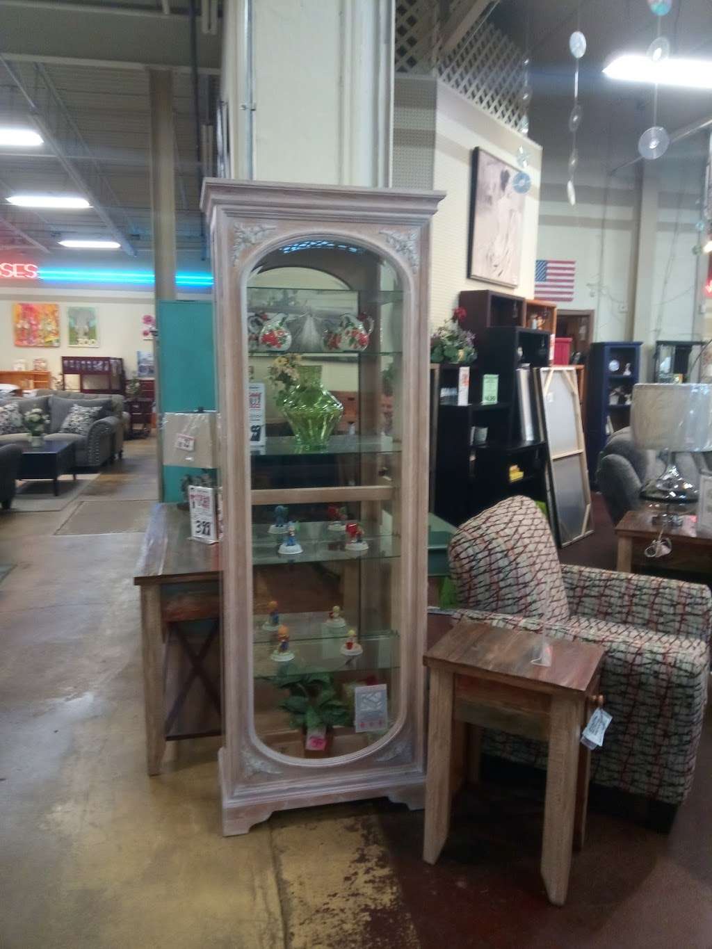 Total Furniture Warehouse | 8400 75th St, Kenosha, WI 53142, USA | Phone: (262) 694-3444