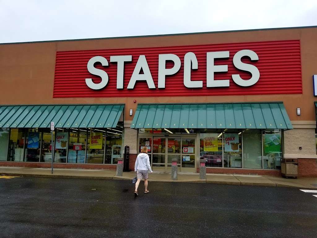 Staples | 654 North West End Blvd, Quakertown, PA 18951 | Phone: (215) 538-8812