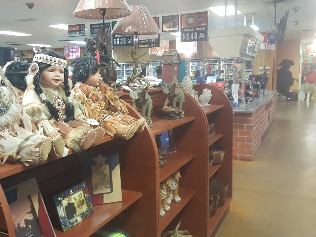 Chisum Travel Center | 2611 Slaton Rd, Lubbock, TX 79404, USA | Phone: (806) 771-8800