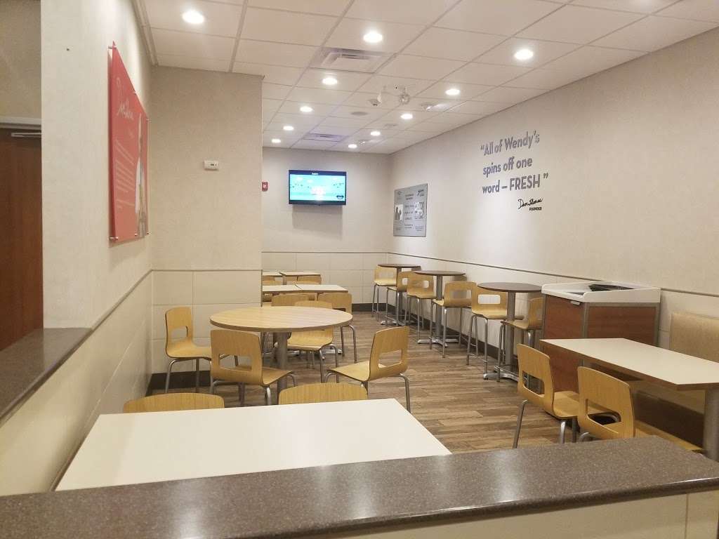 Wendys | 83 Main Ave, Clifton, NJ 07014, USA | Phone: (973) 661-1898