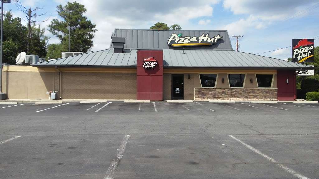 Pizza Hut | 1721 Ja Cochran Bypass, SC-72, Chester, SC 29706, USA | Phone: (803) 581-8288