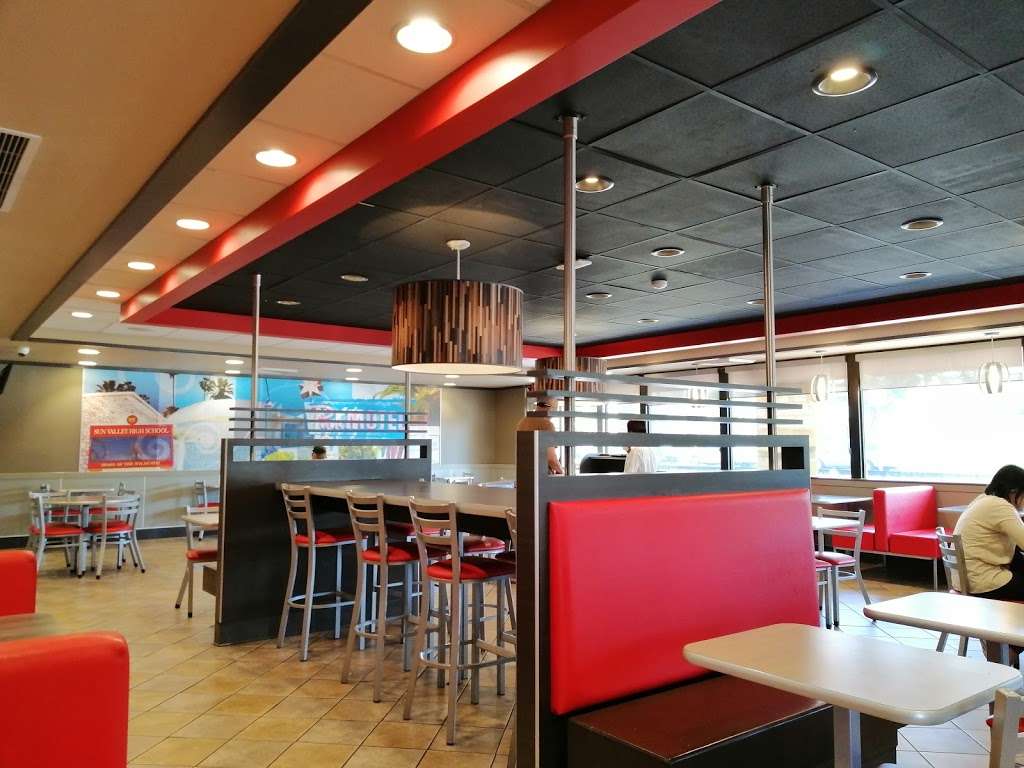 Carls Jr. | 8401 Laurel Canyon Blvd, Sun Valley, CA 91352 | Phone: (818) 504-9167