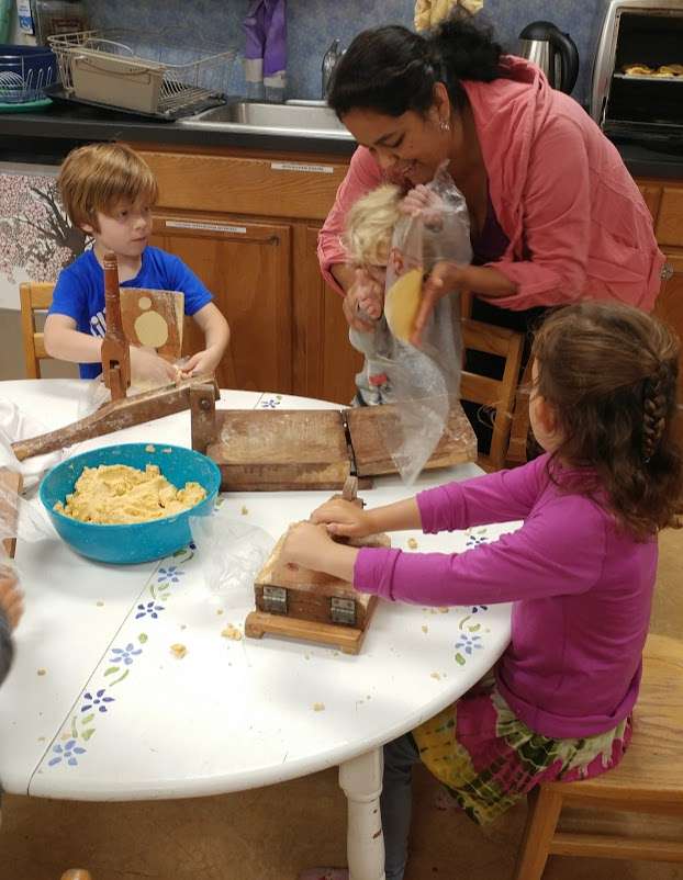 Tree House Hollow Preschool (Creekside — Located at Back of Appl | 700 Watertrough Rd, Sebastopol, CA 95472 | Phone: (707) 823-1958