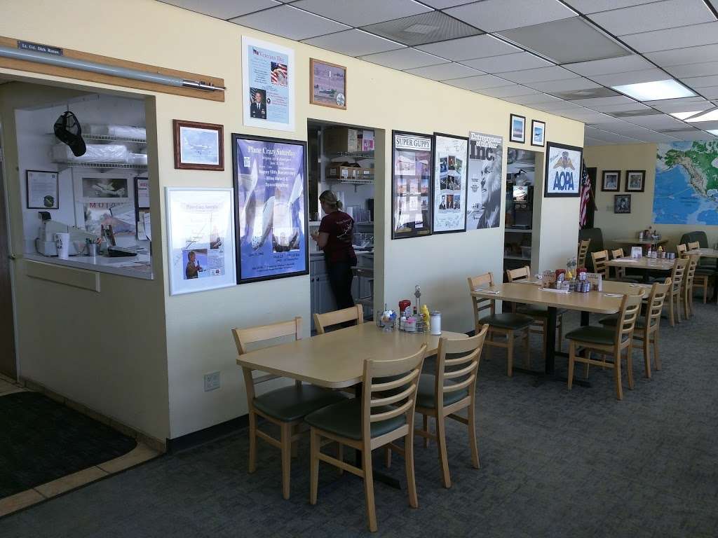 Voyager Restaurant | 1434 Flight Line, Mojave, CA 93501, USA | Phone: (661) 824-2048