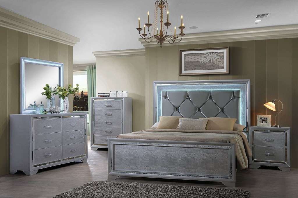 Furniture Mecca | 5648 Lancaster Ave, Philadelphia, PA 19131, USA | Phone: (215) 877-1200