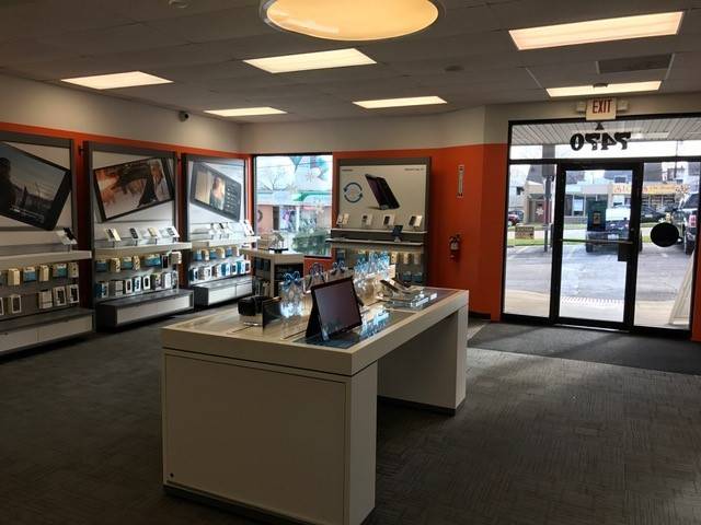 AT&T Store | 7470 Brookpark Rd, Brooklyn, OH 44144, USA | Phone: (216) 502-3940