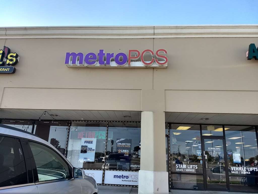 Metro by T-Mobile | 3506 Lakeview Pkwy, Rowlett, TX 75088, USA | Phone: (214) 703-8486