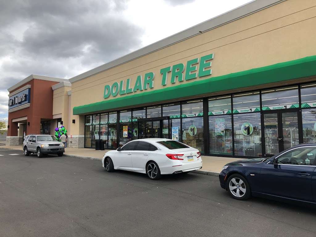 Dollar Tree | 2116 S Christopher Columbus Blvd, Philadelphia, PA 19148, USA | Phone: (215) 551-1867