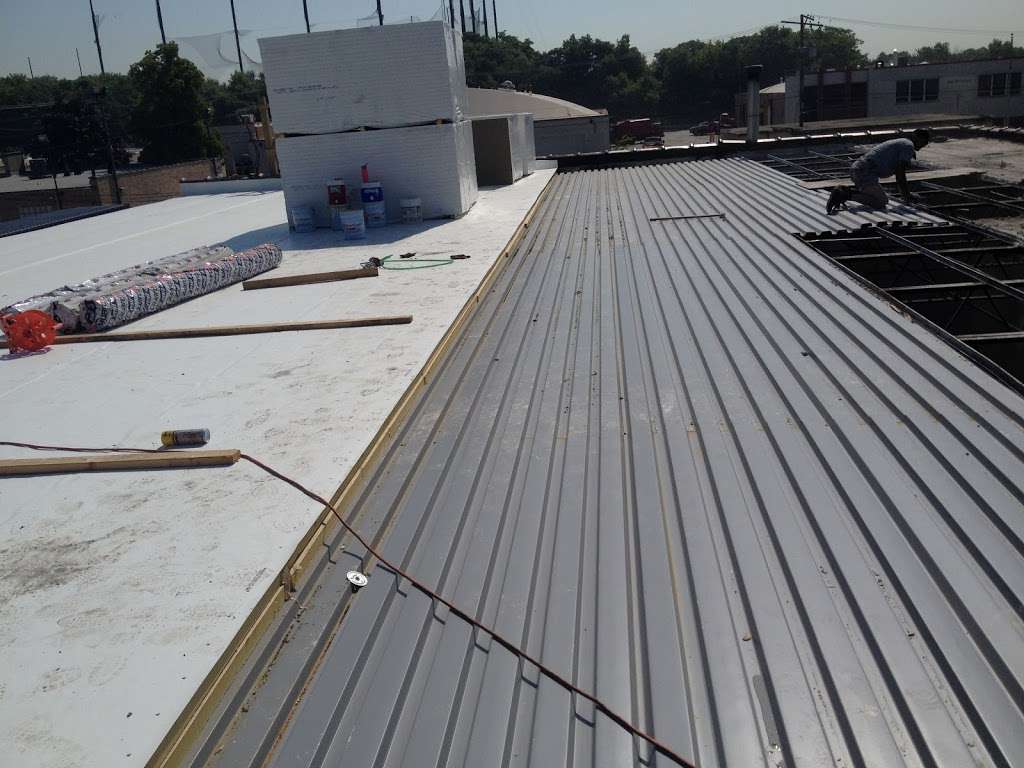 TZ Roofing Companies & Roofing Contractor | 36929 Deer Trail Dr, Lake Villa, IL 60046, USA | Phone: (773) 213-5149