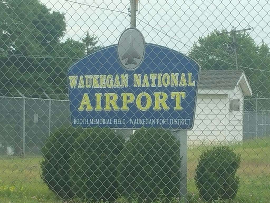 Waukegan National Airport | 2601 W Plane Rest Dr, Waukegan, IL 60087, USA | Phone: (847) 244-0055