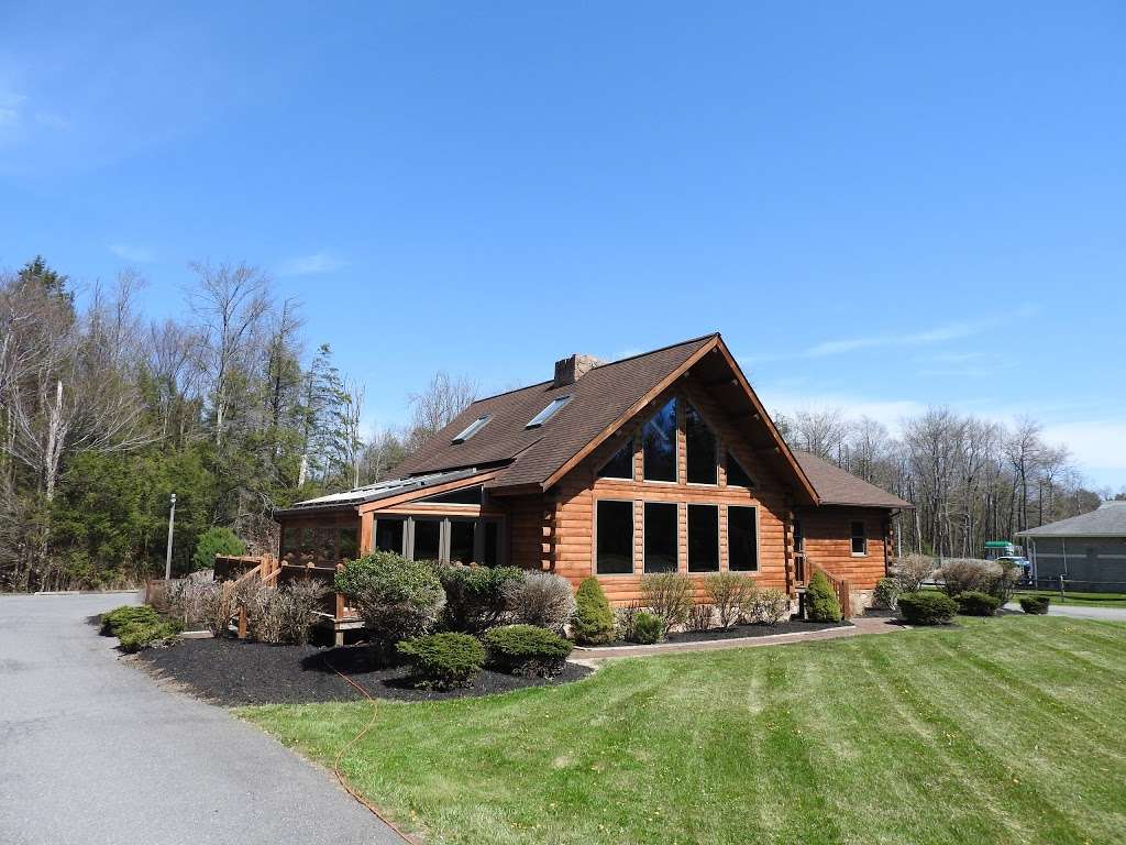 Pocono Properties Rentals & Sales | 1878 PA-940 #102, Pocono Lake, PA 18347 | Phone: (570) 606-4111