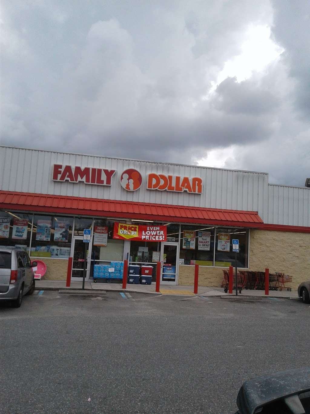 Family Dollar | 6814 SE Maricamp Rd, Ocala, FL 34472, USA | Phone: (352) 680-0127