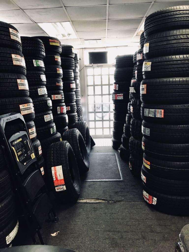 Low Price Tires | 2901 TX-3, Dickinson, TX 77539, USA | Phone: (281) 678-8686