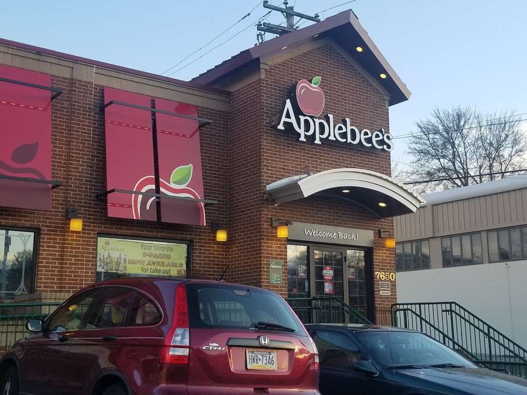 Applebees Grill + Bar | 7650 City Line Ave, Philadelphia, PA 19151, USA | Phone: (215) 477-8600