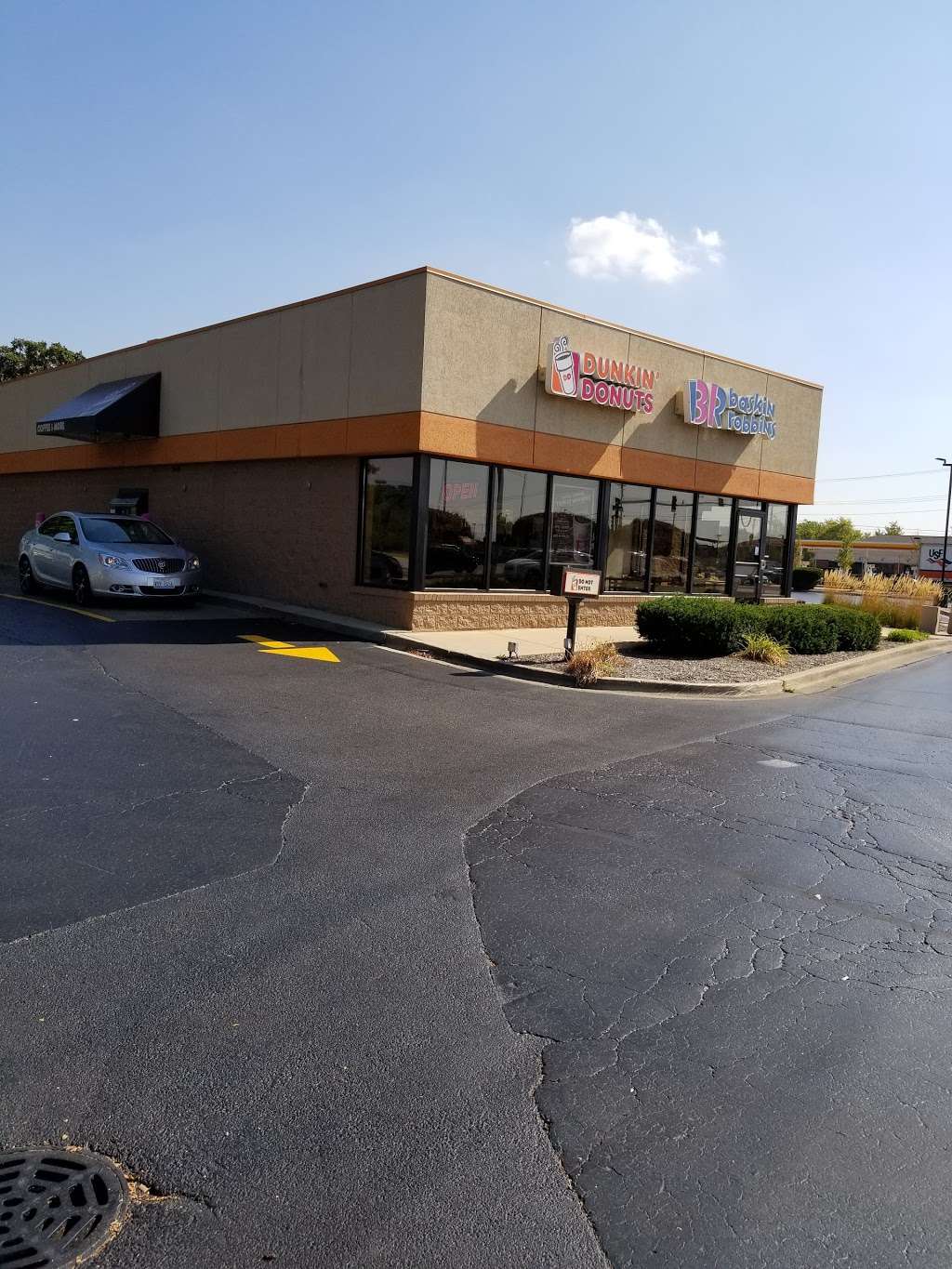 Dunkin Donuts | 185 E N Ave, West Chicago, IL 60185, USA | Phone: (630) 562-9001