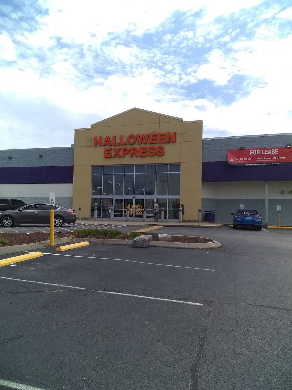 Halloween Express Nashville Rivergate | 2021 North, Gallatin Ave #200, Madison, TN 37115, USA | Phone: (615) 767-4036