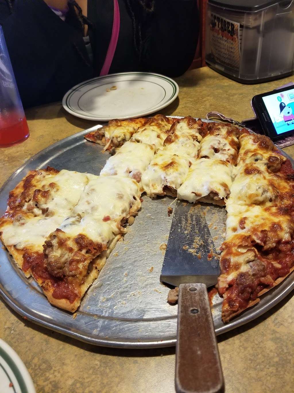 Beggars Pizza | 22149 Governors Hwy, Richton Park, IL 60471, USA | Phone: (708) 679-9990