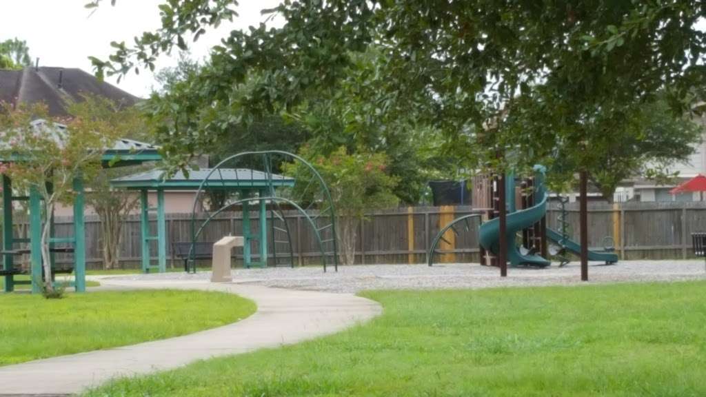 Pine Hollow Park | 1335 Pine Forest Dr, Pearland, TX 77581, USA | Phone: (281) 412-8900