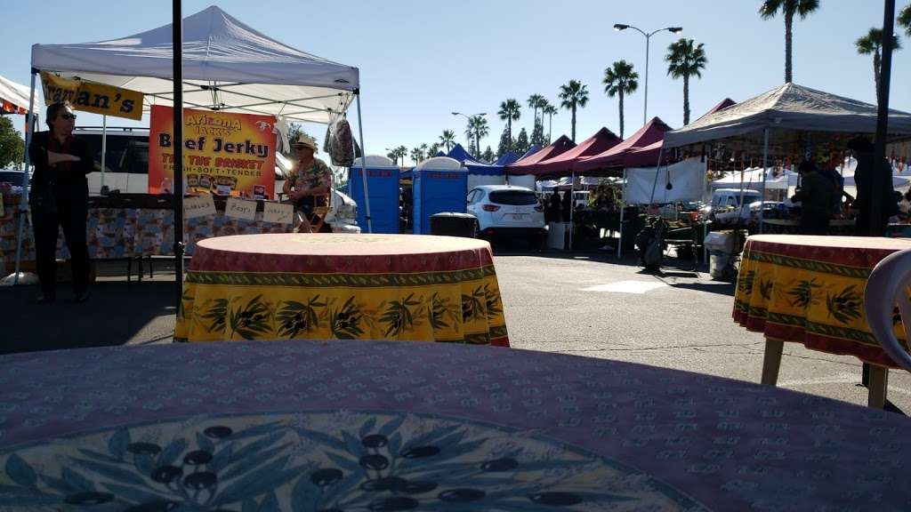 Farmers Market | 8000-8092 La Palma Ave, Buena Park, CA 90620, USA | Phone: (562) 449-9299