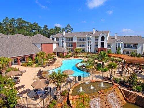 The Lakes At Westview Apartments | 1900 Westview Blvd, Conroe, TX 77304, USA | Phone: (936) 760-6767