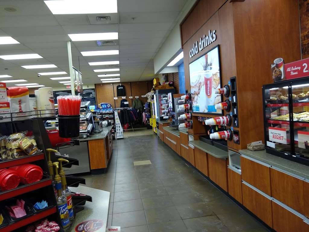 Pilot Travel Center | 815 US-24 W, Gilman, IL 60938, USA | Phone: (815) 265-4754