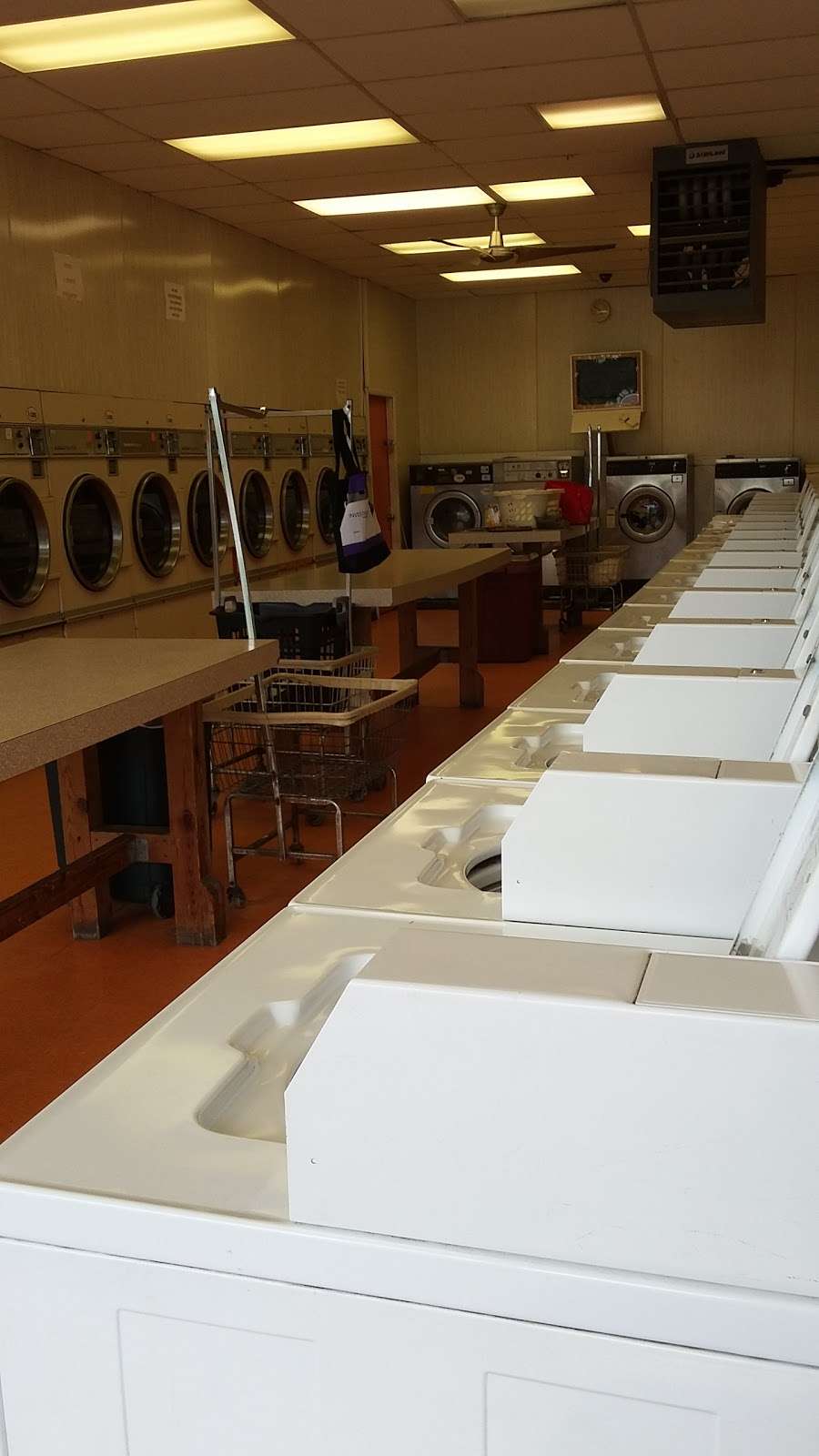 Laundromat | 3567 Hulmeville Rd, Bensalem, PA 19020, USA