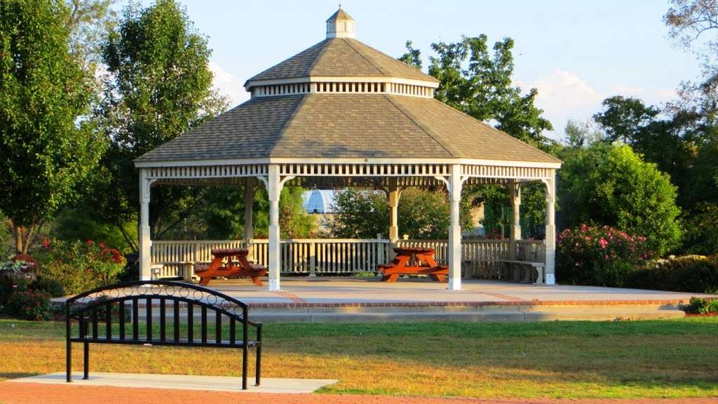 Milton Memorial Park | 113 Union St, Milton, DE 19968, USA