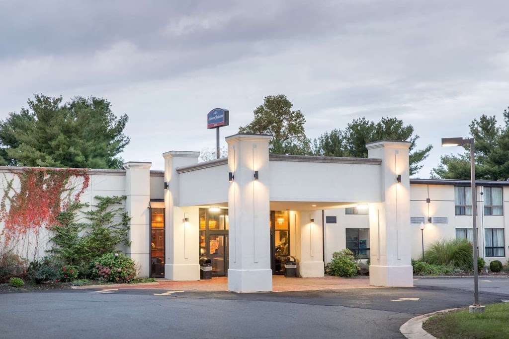 Howard Johnson by Wyndham Bartonsville/Poconos Area | 1779 N 9th St, Bartonsville, PA 18321, USA | Phone: (570) 424-6100