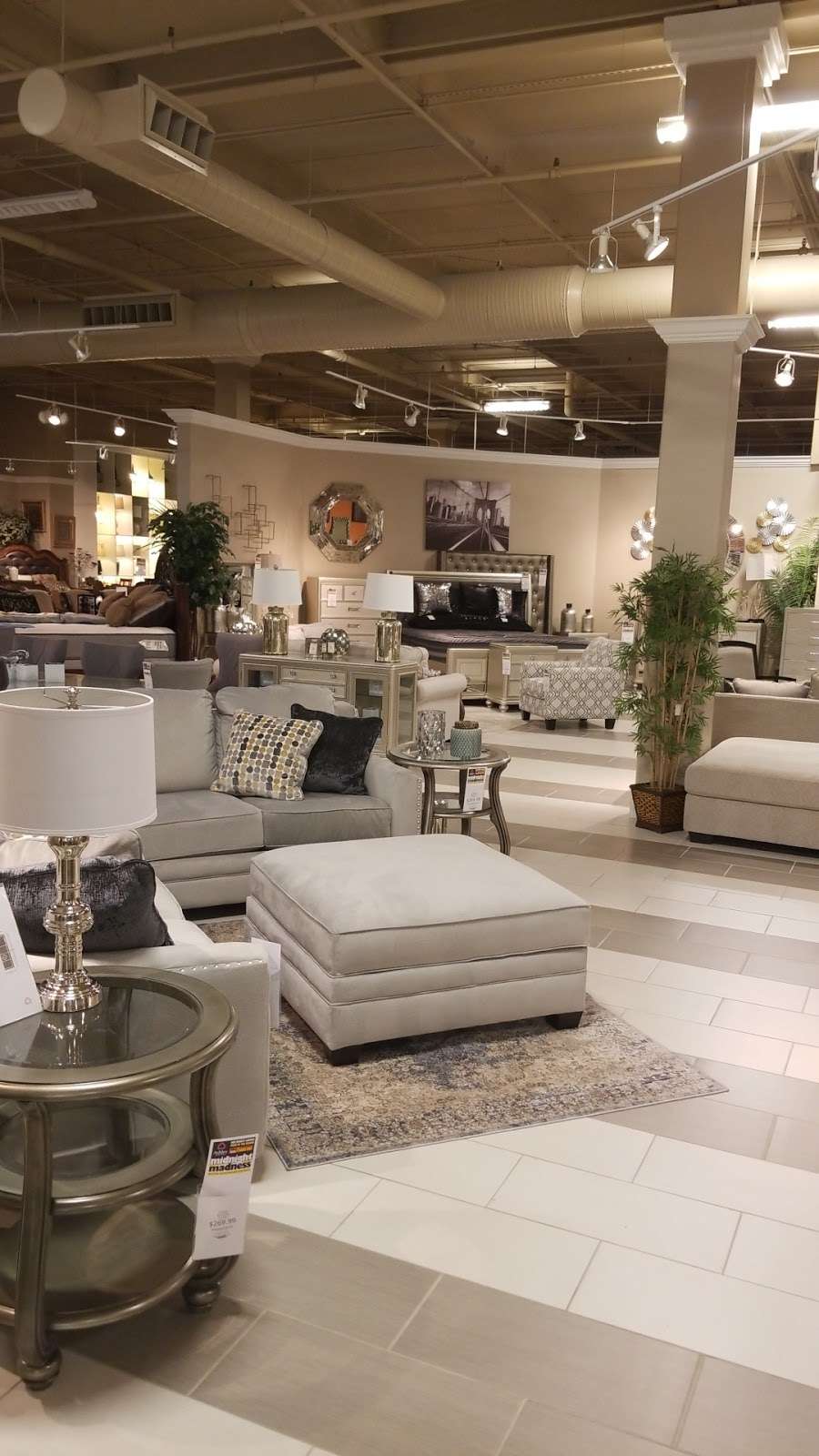 Ashley HomeStore | 6610 Baltimore National Pike, Catonsville, MD 21228 | Phone: (410) 788-7779