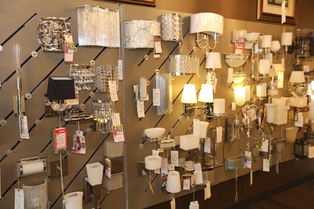 Paramont EO and Crest Lighting | 1918 Ferro Dr, New Lenox, IL 60451, USA | Phone: (815) 723-7100