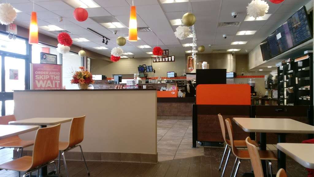 Dunkin Donuts | 100 Four Seasons Pkwy, Newark, DE 19702, USA | Phone: (302) 533-7249