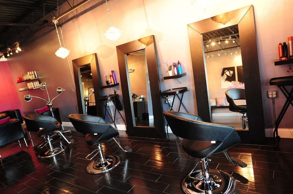 Beauty Lounge | 266 Putnam Pike, Smithfield, RI 02917, USA | Phone: (401) 349-3399